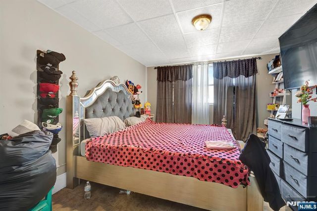 513 11th Street, Union City, NJ 07087