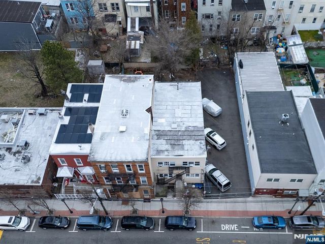 513 11th Street, Union City, NJ 07087