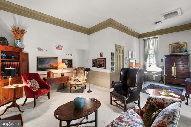 381 E SWEDESFORD RD, Wayne, PA 19087