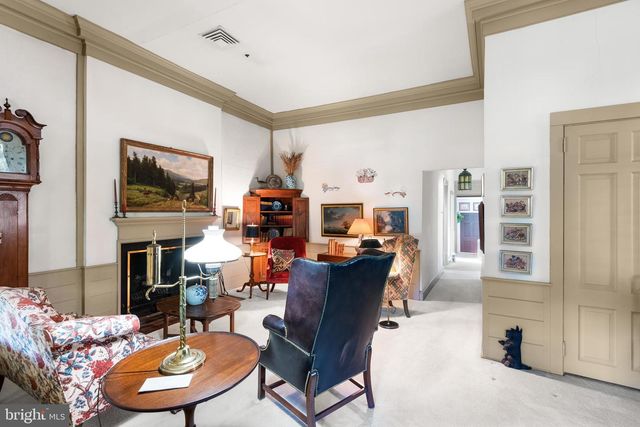 381 E SWEDESFORD RD, Wayne, PA 19087