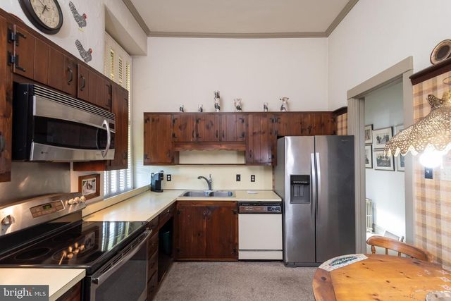 381 E SWEDESFORD RD, Wayne, PA 19087