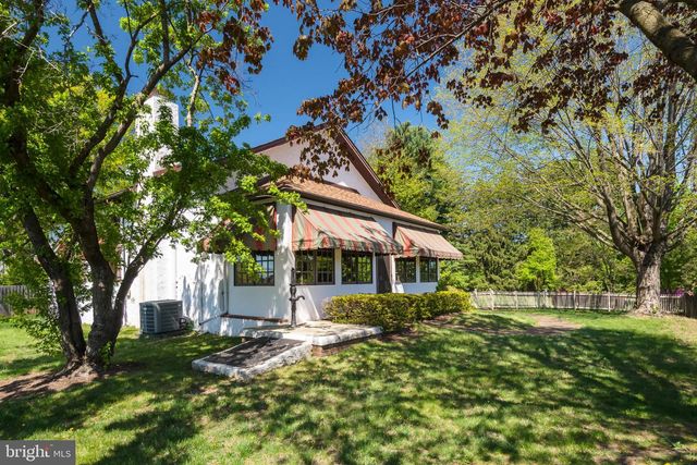 381 E SWEDESFORD RD, Wayne, PA 19087
