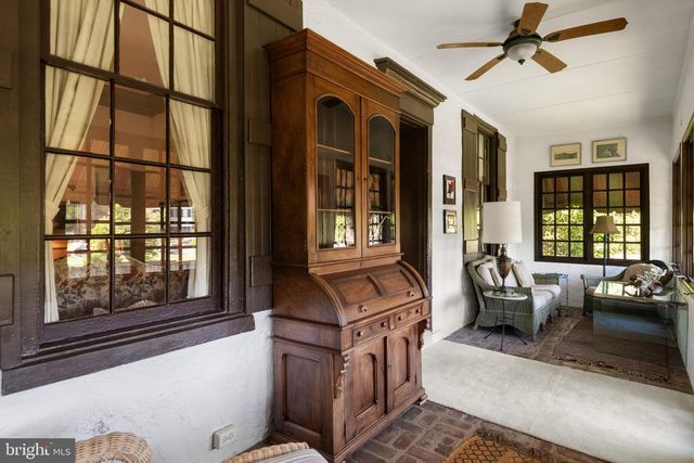 381 E SWEDESFORD RD, Wayne, PA 19087