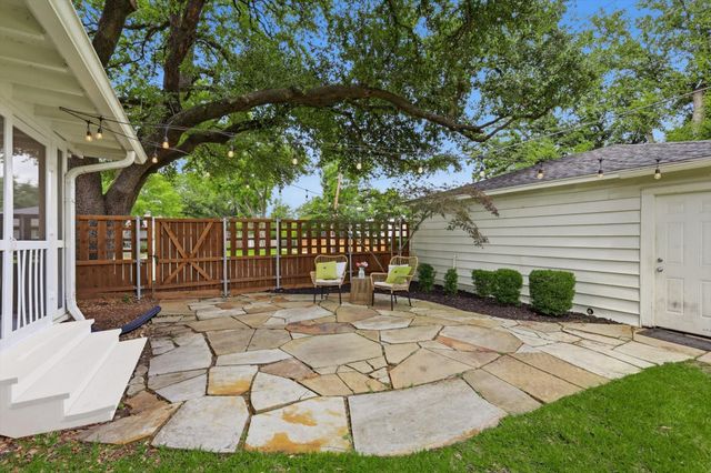 406 Saint Lukes Drive, Richardson, TX 75080