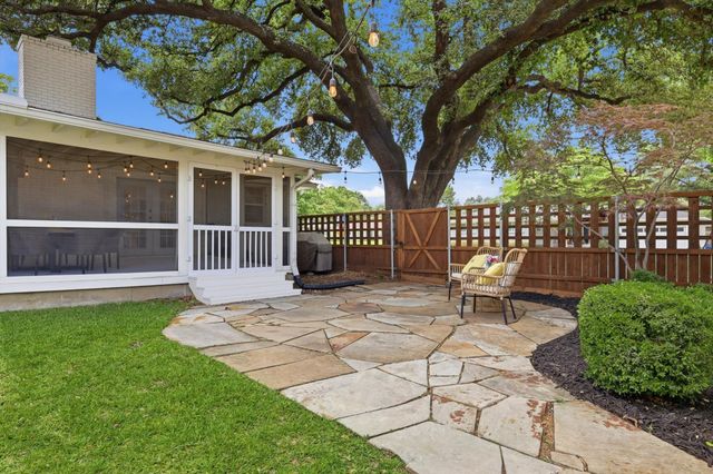 406 Saint Lukes Drive, Richardson, TX 75080