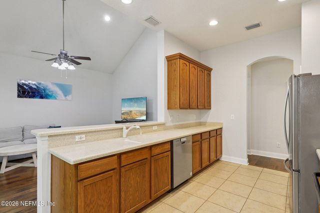 544 CANDLEBARK Drive, Jacksonville, FL 32225