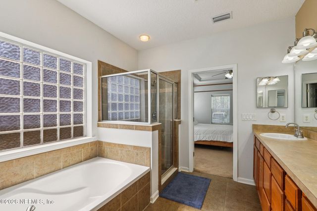 544 CANDLEBARK Drive, Jacksonville, FL 32225