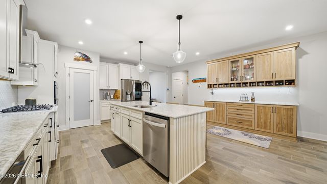 1446 PANTHER PRESERVE Parkway, Jacksonville, FL 32221