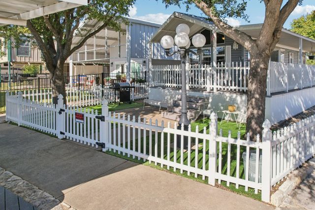 403 Brazos Harbor Drive, Granbury, TX 76048