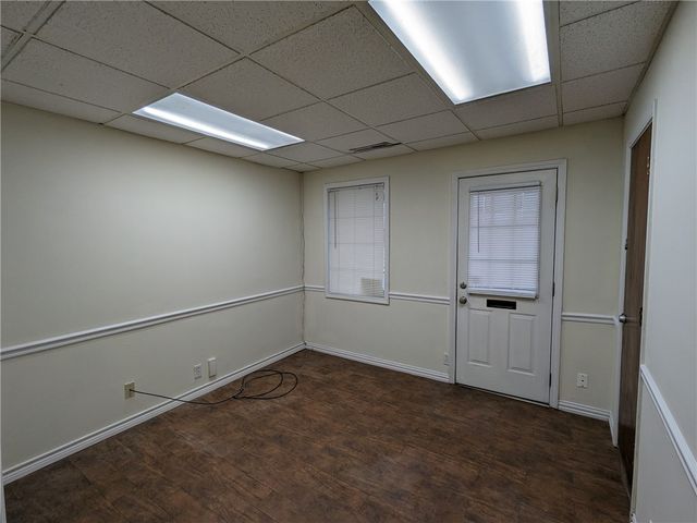 2140 N College Avenue 1, Fayetteville, AR 72703