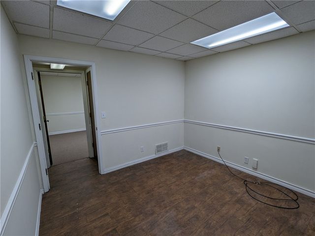 2140 N College Avenue 1, Fayetteville, AR 72703