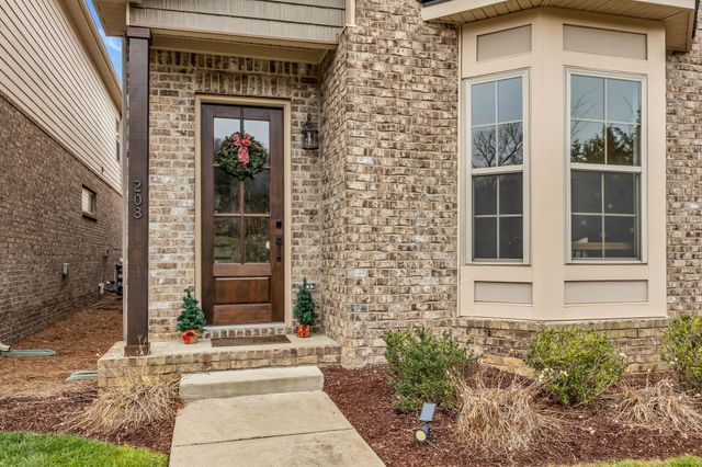 208 Cedar Place Row, Nashville, TN 37221