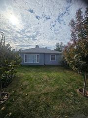 165 E Linden, Reedley, CA 93654
