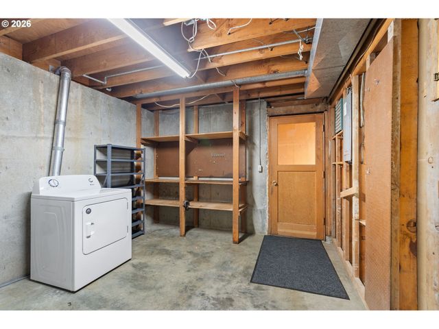 1875 VALLEY VIEW Dr, West Linn, OR 97068