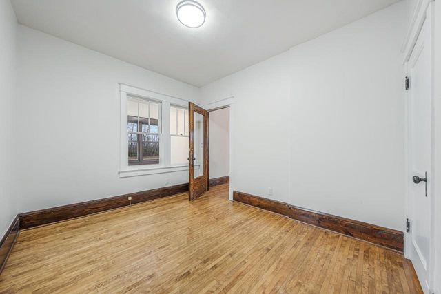 1721 W MAIN STREET, Little Chute, WI 54911