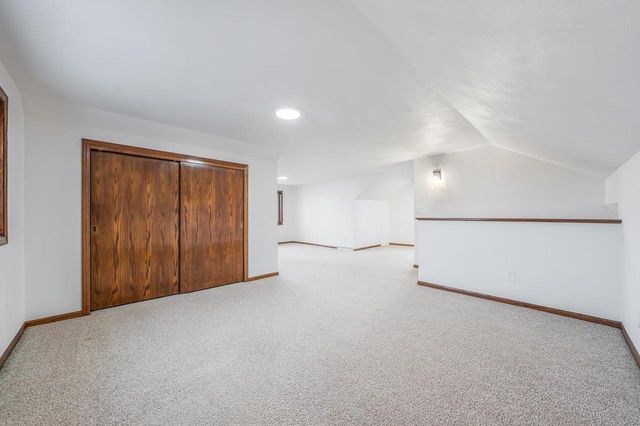 1721 W MAIN STREET, Little Chute, WI 54911