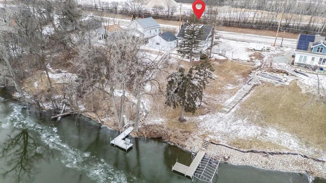 1721 W MAIN STREET, Little Chute, WI 54911