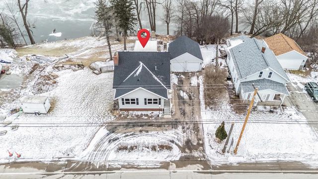 1721 W MAIN STREET, Little Chute, WI 54911