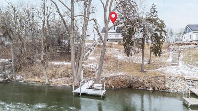 1721 W MAIN STREET, Little Chute, WI 54911