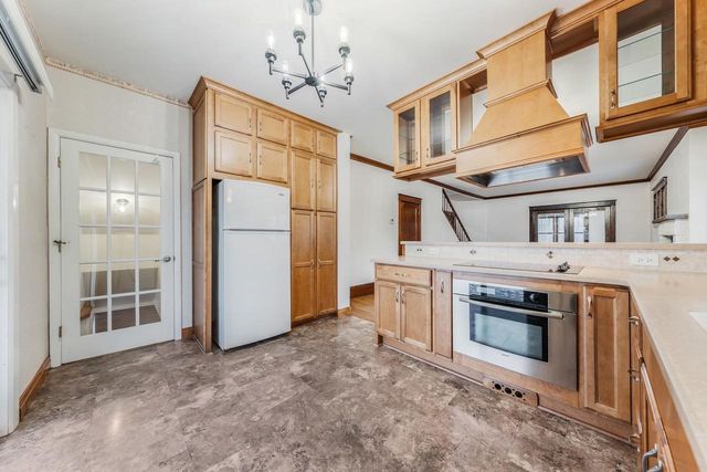 1721 W MAIN STREET, Little Chute, WI 54911