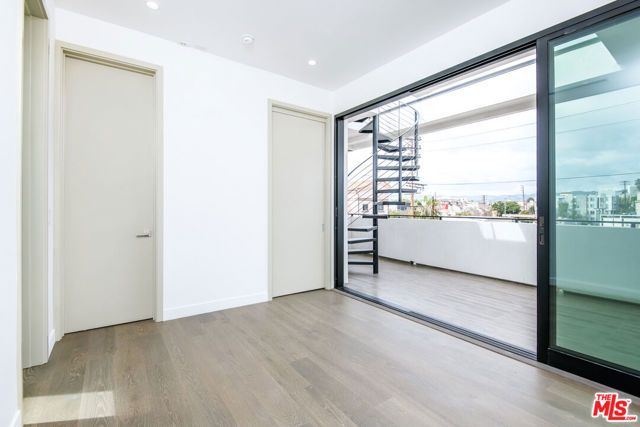 1819 Veteran Avenue, Los Angeles, CA 90025