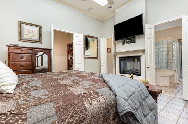 105 Woodlands Court, Ovilla, TX 75154