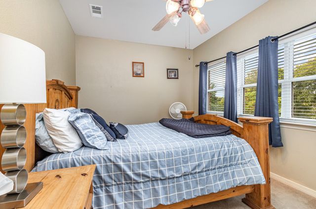 105 Woodlands Court, Ovilla, TX 75154