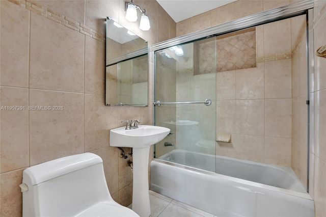 1121 Guava Isle, Fort Lauderdale, FL 33315