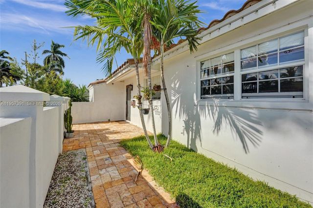 1121 Guava Isle, Fort Lauderdale, FL 33315