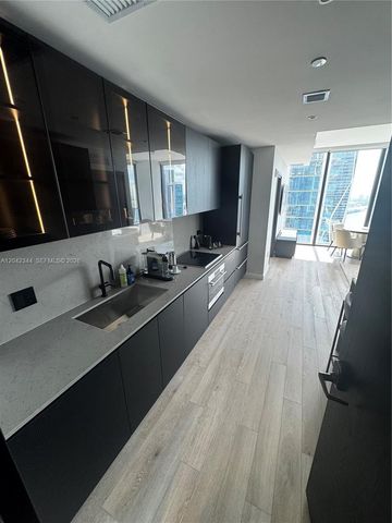 20 NE 11th st 4604, Miami, FL 33132