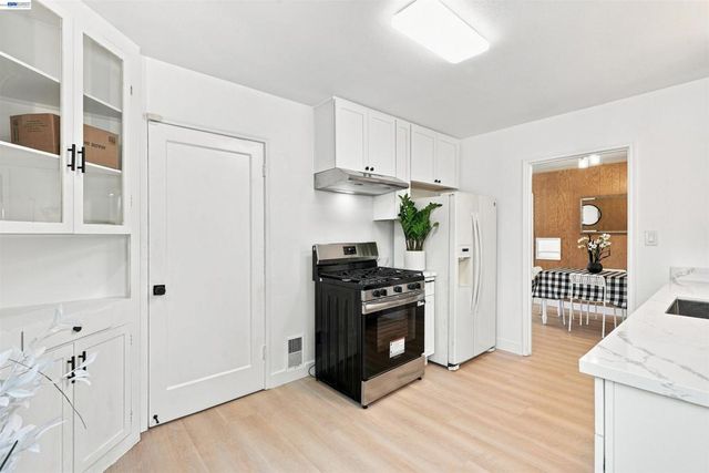 5401 Solano Ave, Richmond, CA 94805