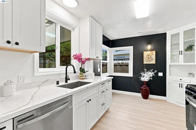 5401 Solano Ave, Richmond, CA 94805