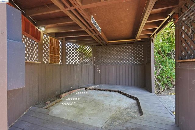 5401 Solano Ave, Richmond, CA 94805