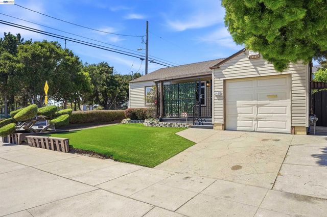5401 Solano Ave, Richmond, CA 94805