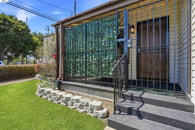 5401 Solano Ave, Richmond, CA 94805