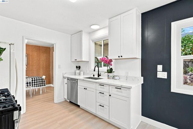 5401 Solano Ave, Richmond, CA 94805