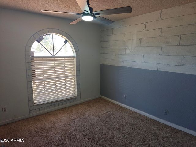 323 E MOORE Avenue, Gilbert, AZ 85234