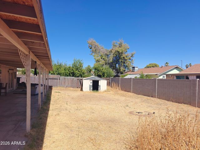 323 E MOORE Avenue, Gilbert, AZ 85234