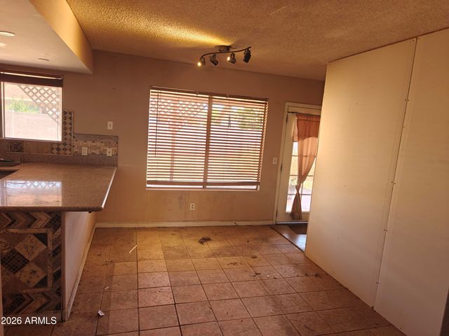 323 E MOORE Avenue, Gilbert, AZ 85234