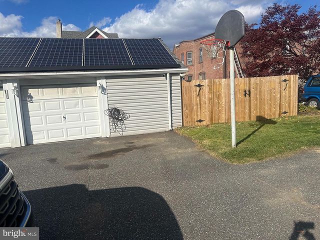 934 12TH AVE, Prospect Park, PA 19076