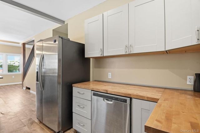 35 Shady Creek Road, Pleasant Valley, NY 12569