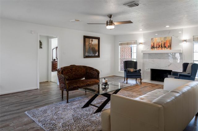 2327 Merion Drive, League City, TX 77573