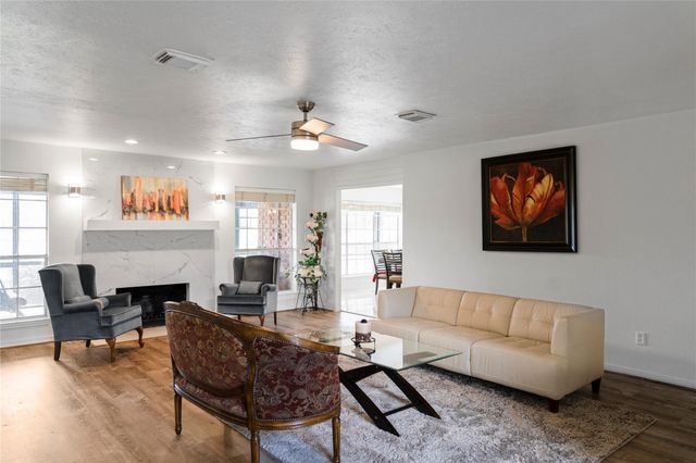 2327 Merion Drive, League City, TX 77573