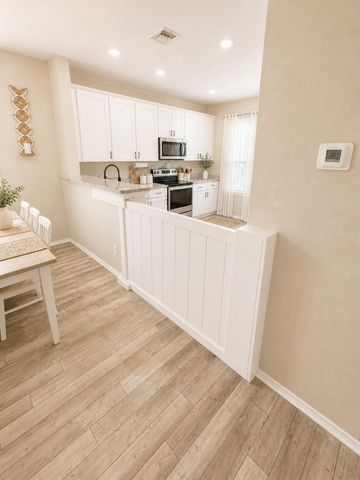 59 Snowy Plover LN, Leander, TX 78641