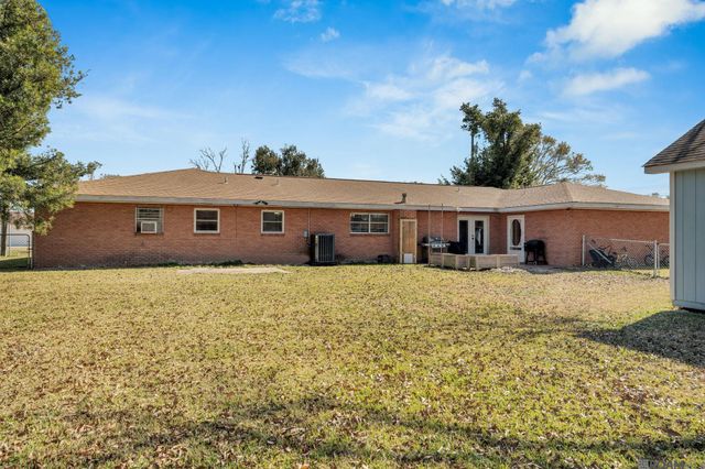 114 Four Point Drive, Raceland, LA 70394