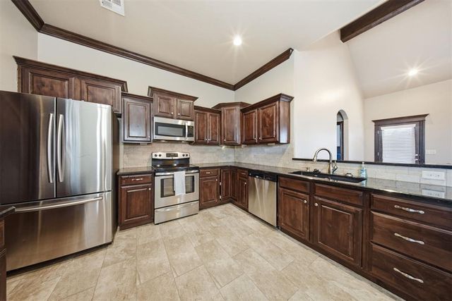 2951 Maupin Street, Choctaw, OK 73020