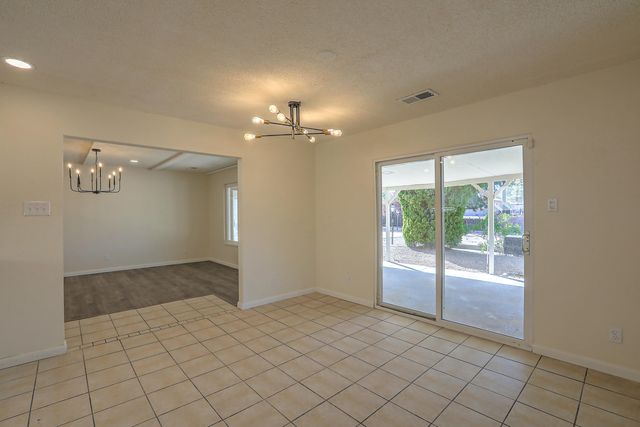 3505 33rd Circle SE, Rio Rancho, NM 87124