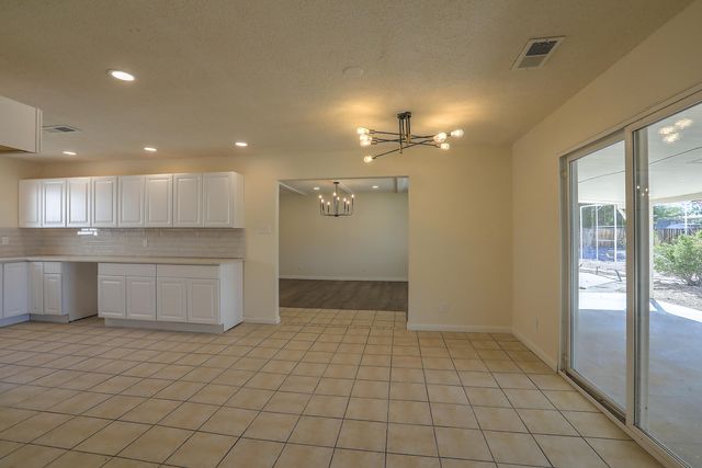 3505 33rd Circle SE, Rio Rancho, NM 87124