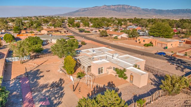 3505 33rd Circle SE, Rio Rancho, NM 87124