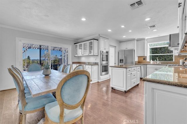 7014 Middlesbury Ridge, West Hills, CA 91307